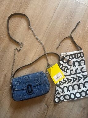 Marc Jacob’s Daisy denim shoulder bag NWT